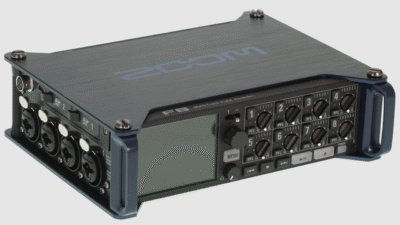 ZOOM F8